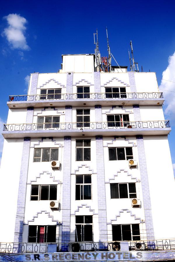 Srs Regency Hotel Anantapur Luaran gambar